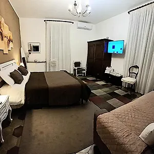Casa Ferrari Testaccio E Trastevere Wi-fi Free , Roma Italia